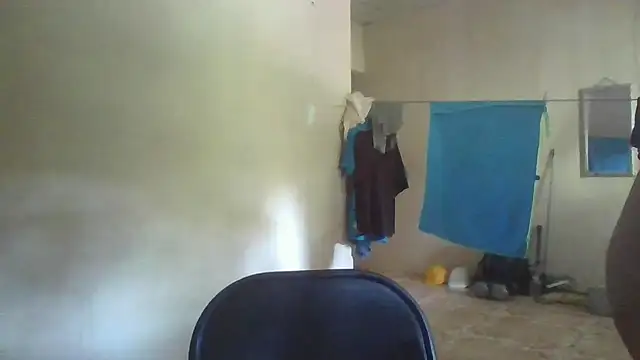 Snapshot of CaptainFox chatting on July 2026 12:35:01 PM CaptainFox online show from July 2026 12:35:01 PM