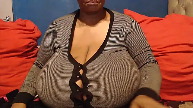 CUTEFIRMMELONSS online show from December 2025 03:35:02 AM