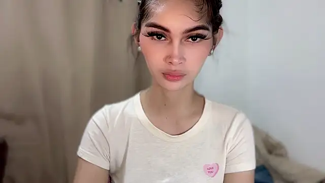 ehotlovea  online show from February 2026 11:58:02 AM