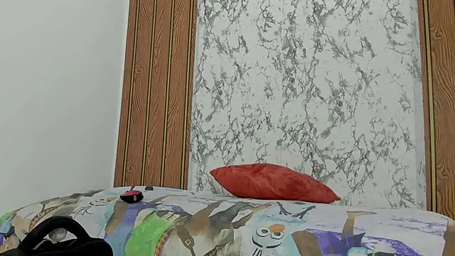 MarianaManzur online show from December 2025 04:01:02 PM