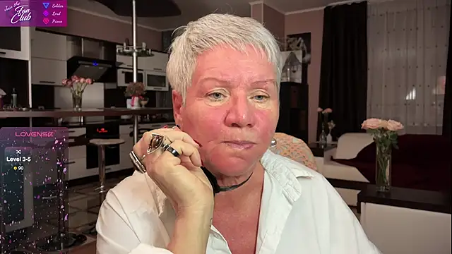 roxana brooks online show from March 2025 04:38:02 PM