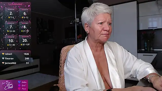 Snapshot of roxana_brooks chatting on July 2026 07:13:02 PM roxana brooks online show from July 2026 07:13:02 PM