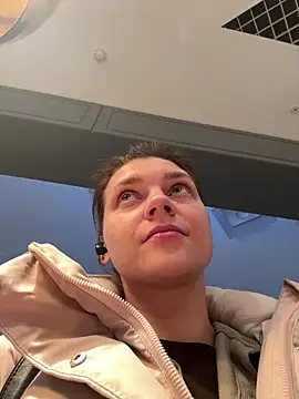 Snapshot of ValenciaShock chatting on February 2026 06:43:02 AM ValenciaShock online show from February 2026 06:43:02 AM