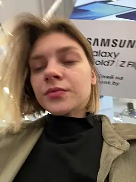 Snapshot of ValenciaShock chatting on February 2026 06:35:01 AM ValenciaShock online show from February 2026 06:35:01 AM