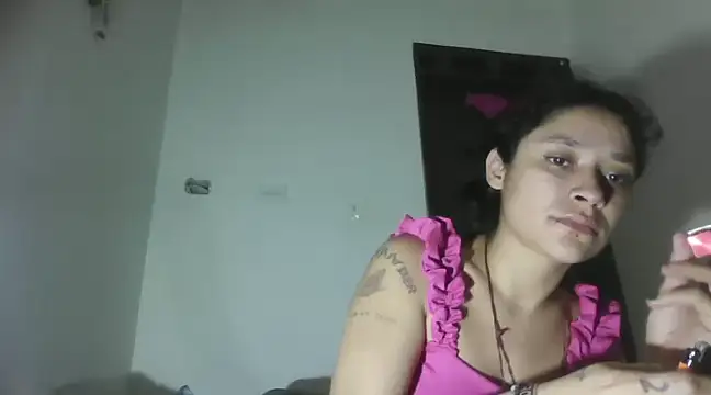 Snapshot of TamaraNauthy chatting on January 2025 06:40:02 PM TamaraNauthy online show from January 2025 06:40:02 PM