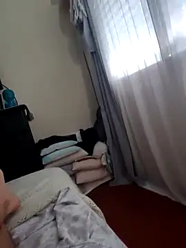 LuqenZo online show from February 2026 12:22:02 PM