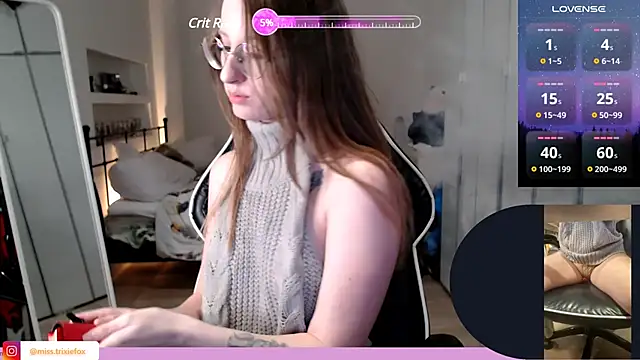 Snapshot of misstrixiefox chatting on March 2025 02:10:01 PM misstrixiefox online show from March 2025 02:10:01 PM