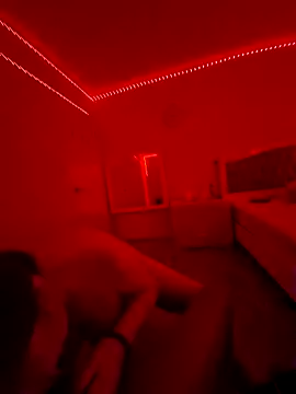 Sweetieboi04 online show from April 2026 01:34:02 PM