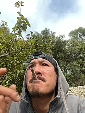 juniiorre online show from November 2025 11:09:02 AM