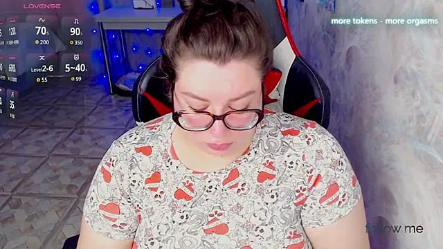 Snapshot of alexa_sweetyy chatting on May 2026 05:25:01 AM alexa sweetyy online show from May 2026 05:25:01 AM