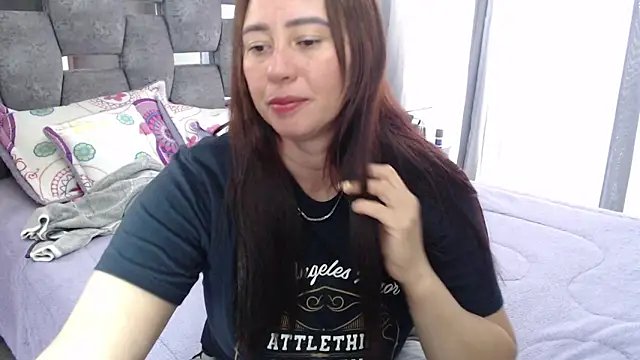 sara hott 1 online show from April 2026 02:29:01 PM