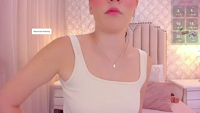 Pia Johnson  online show from September 2025 11:32:02 AM