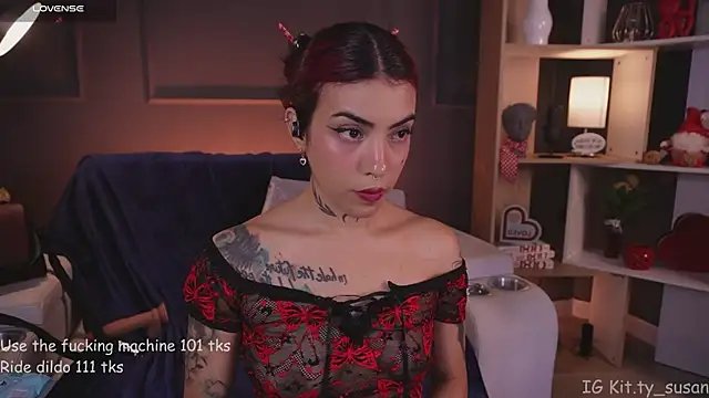 kitty pruu online show from March 2026 10:43:01 PM