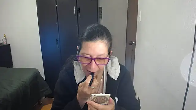 latin49 online show from April 2026 04:34:01 AM