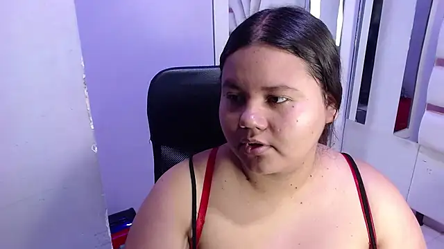 ValenTitis online show from November 2025 08:53:02 PM