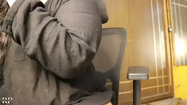 Snapshot of AgniPriya chatting on February 2025 08:44:02 AM AgniPriya online show from February 2025 08:44:02 AM