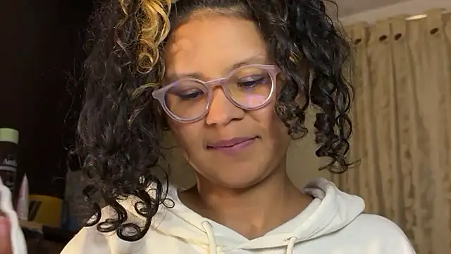 Snapshot of Hathorlove chatting on July 2026 10:08:01 AM Hathorlove online show from July 2026 10:08:01 AM