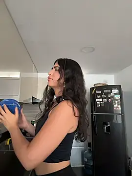 Snapshot of Gaby_zahir_ chatting on October 2025 11:44:02 AM Gaby zahir online show from October 2025 11:44:02 AM