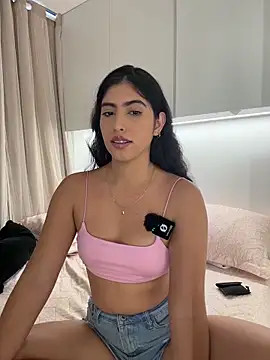 Snapshot of Gaby_zahir_ chatting on November 2025 06:21:01 PM Gaby zahir online show from November 2025 06:21:01 PM