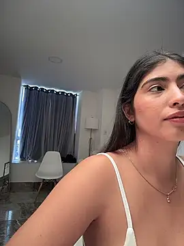 Snapshot of Gaby_zahir_ chatting on December 2025 02:01:01 PM Gaby zahir online show from December 2025 02:01:01 PM