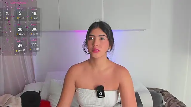 Snapshot of Gaby_zahir_ chatting on February 2026 06:33:02 PM Gaby zahir online show from February 2026 06:33:02 PM