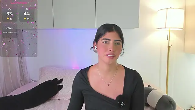 Snapshot of Gaby_zahir_ chatting on February 2026 06:17:02 PM Gaby zahir online show from February 2026 06:17:02 PM