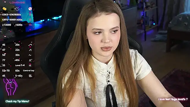 Snapshot of AfinaAmmor chatting on May 2026 03:30:02 PM AfinaAmmor online show from May 2026 03:30:02 PM