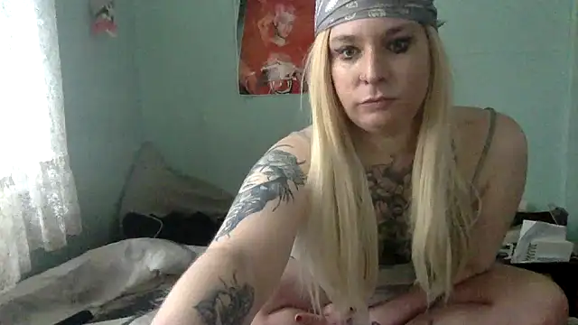 alexabunni online show from April 2026 04:02:02 PM