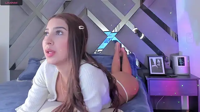 Snapshot of monroeglez5_ chatting on February 2025 03:28:01 AM monroeglez5 online show from February 2025 03:28:01 AM