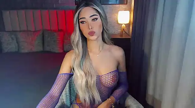 Miss Amandaversace online show from February 2025 09:35:02 PM