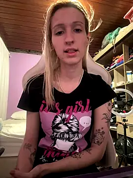 bunnydark00 online show from December 2025 12:17:01 AM