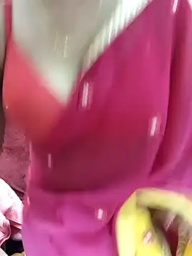 Queen Dolly online show from March 2025 06:07:01 PM