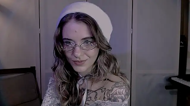 Snapshot of risha_laas chatting on December 2024 06:17:02 PM risha laas online show from December 2024 06:17:02 PM