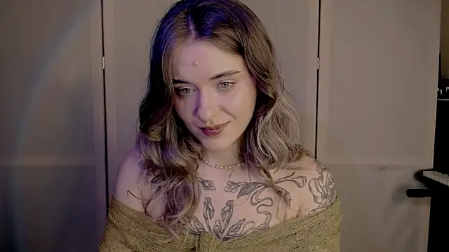 Snapshot of risha_laas chatting on January 2025 06:46:01 PM risha laas online show from January 2025 06:46:01 PM