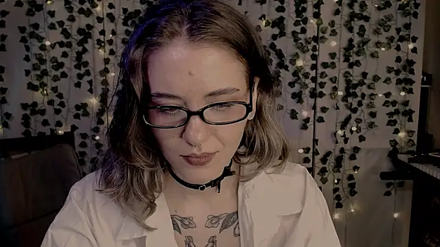 Snapshot of risha_laas chatting on February 2025 08:24:01 PM risha laas online show from February 2025 08:24:01 PM