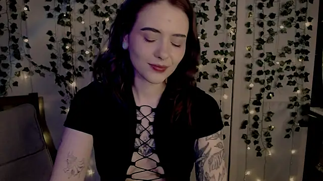 Snapshot of risha_laas chatting on March 2025 10:39:02 PM risha laas online show from March 2025 10:39:02 PM