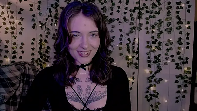 Snapshot of risha_laas chatting on September 2025 08:12:02 PM risha laas online show from September 2025 08:12:02 PM