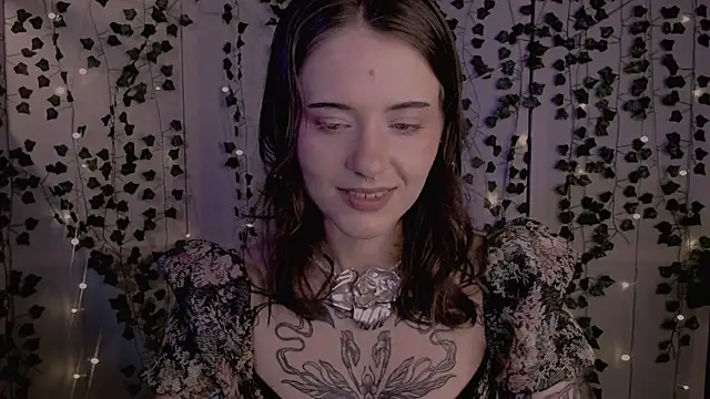 Snapshot of risha_laas chatting on September 2025 08:13:01 PM risha laas online show from September 2025 08:13:01 PM