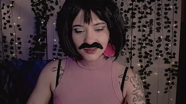 Snapshot of risha_laas chatting on November 2025 08:00:01 PM risha laas online show from November 2025 08:00:01 PM