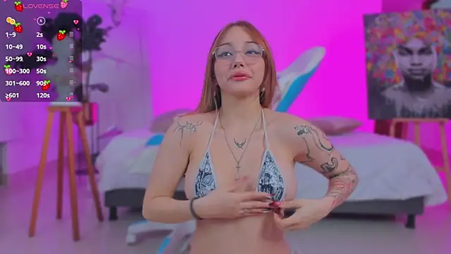 Snapshot of LITTLE-VIVI chatting on November 2025 03:38:01 AM LITTLE-VIVI online show from November 2025 03:38:01 AM