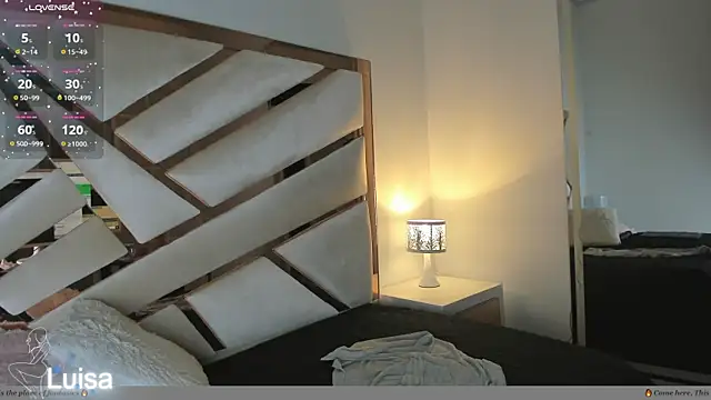 Naughty  Mom online show from December 2024 04:06:01 PM