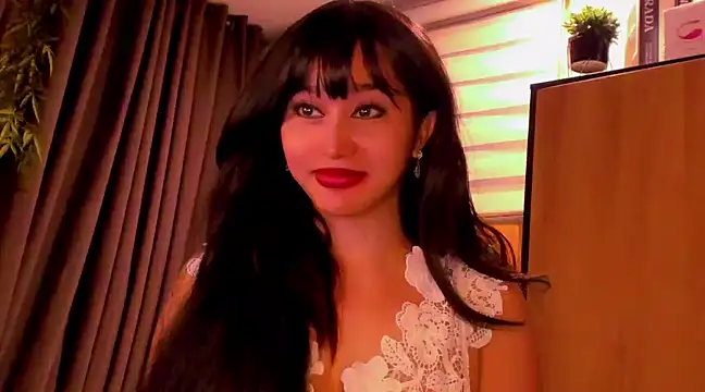 Snapshot of YOURCRISTINAS chatting on December 2024 01:31:02 AM YOURCRISTINAS online show from December 2024 01:31:02 AM