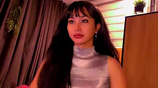 Snapshot of YOURCRISTINAS chatting on January 2025 12:45:01 AM YOURCRISTINAS online show from January 2025 12:45:01 AM