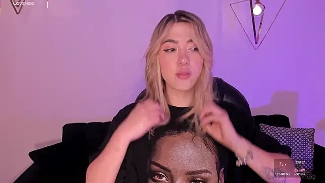 EveBensonX online show from October 2025 12:28:01 PM