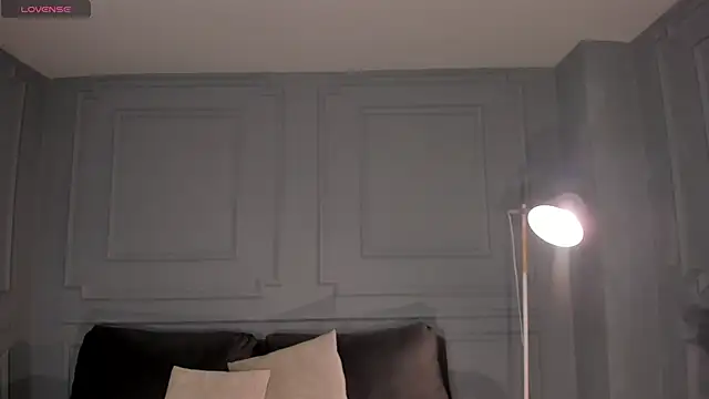 EveBensonX online show from March 2026 07:47:01 PM