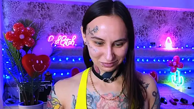 Cool Freak  online show from February 2025 09:34:02 AM