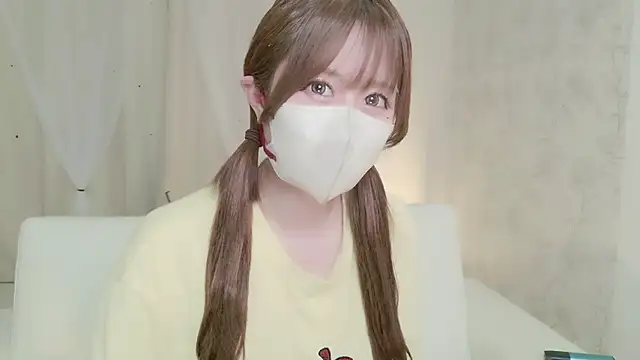 Snapshot of Yuu__k chatting on September 2025 03:47:01 PM Yuu k online show from September 2025 03:47:01 PM