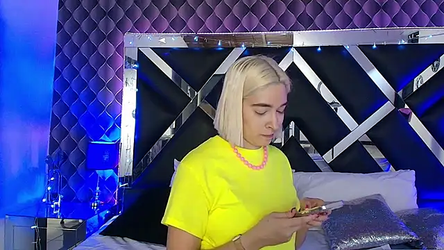 Snapshot of victoriaa_lee_ chatting on July 2026 06:56:02 PM victoriaa lee online show from July 2026 06:56:02 PM