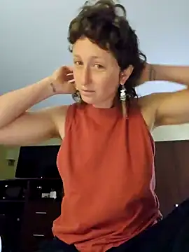 mossy kiss online show from December 2024 04:30:02 PM