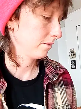 mossy kiss online show from February 2025 03:46:01 PM